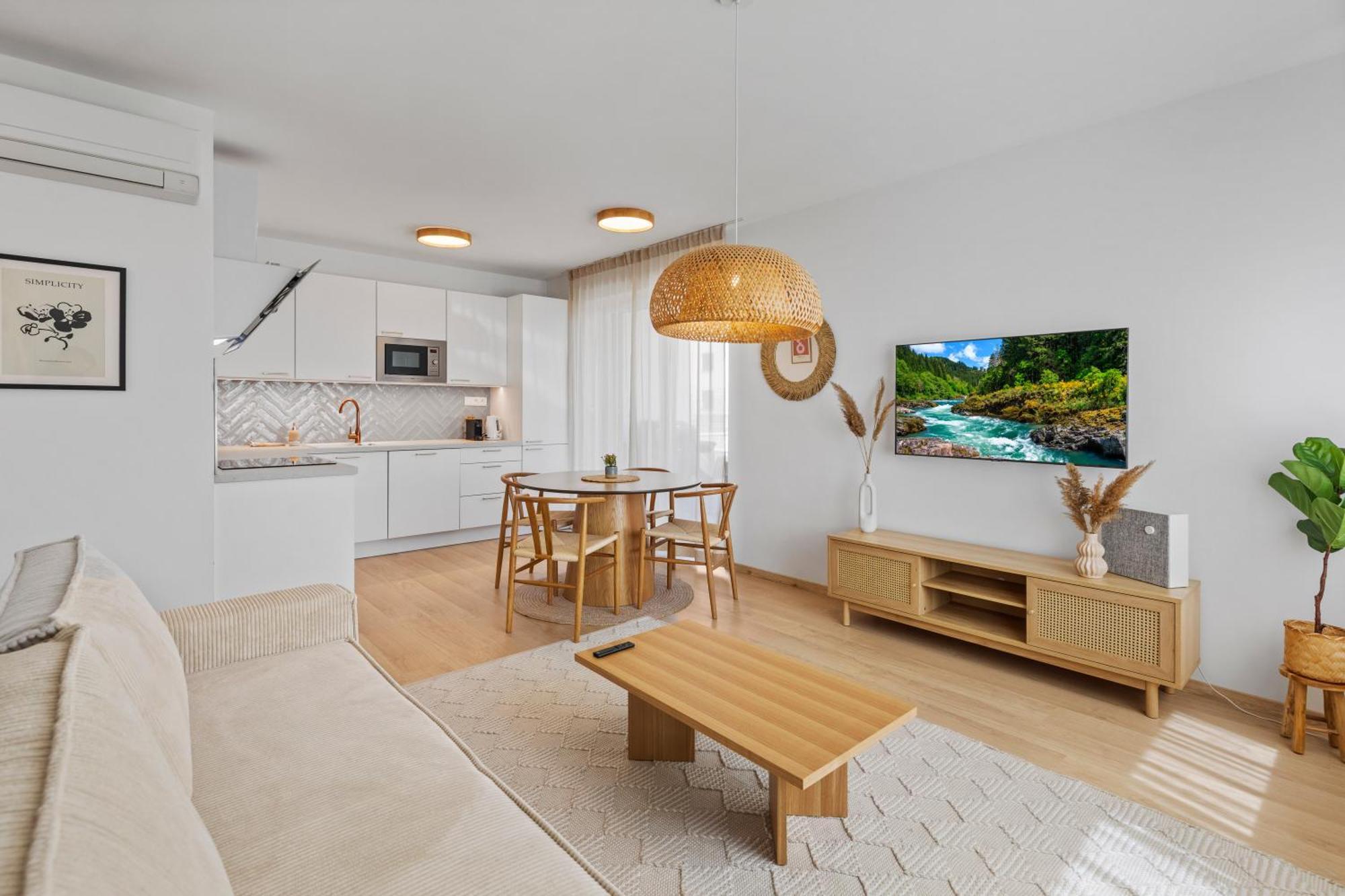 Boho Apt W Jacuzzi, Grill & Garden 모드라 외부 사진